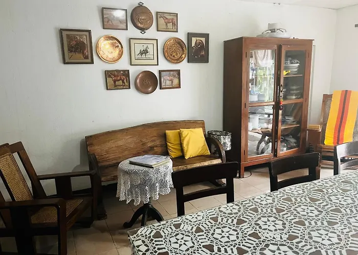 Anton & Isabel Homestay Bangued